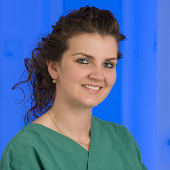 Dr. Susanne Pieper, Zahn&auml;rztin - in Ausbildung zur Fachzahn&auml;rztin f&uuml;r Oralchirurgie